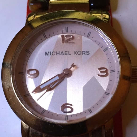 MICHAEL KORS RUNWAY ROSE GOLD TONE Watch - Picture 4 of 5
